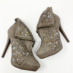 Penny loves Kenny Boot